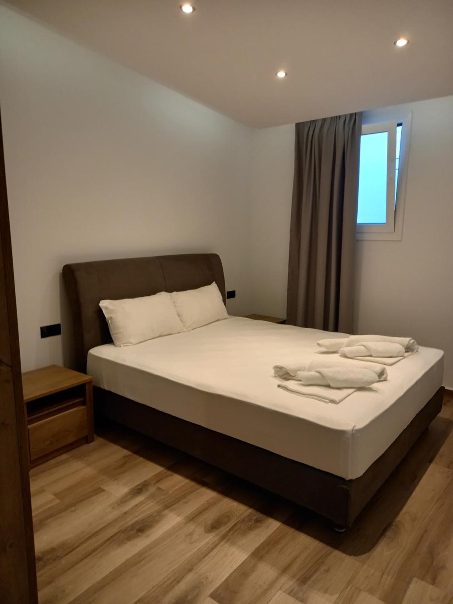 Hotel Potos Buitenkant foto