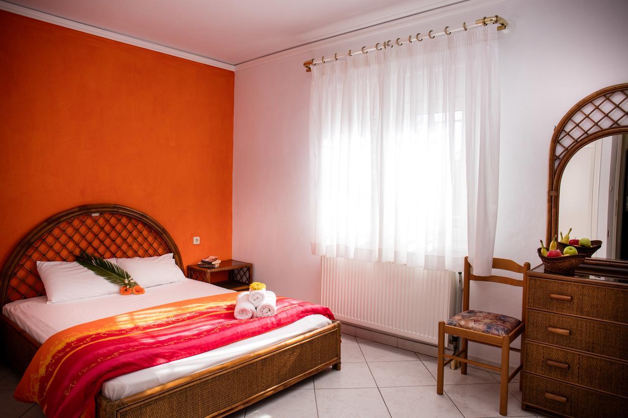 Hotel Potos Buitenkant foto