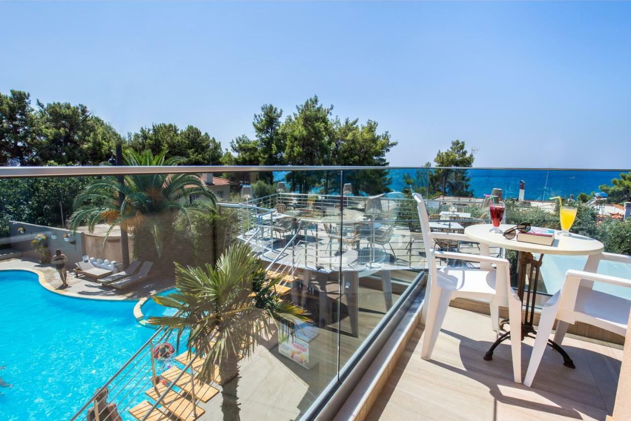Hotel Potos Buitenkant foto